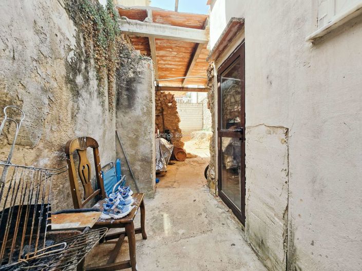 Image No.48-2 Bed Townhouse for sale