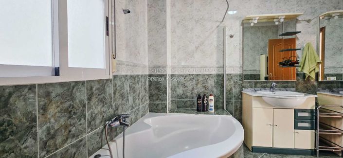 Image No.47-4 Bed Townhouse for sale