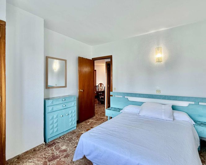 Image No.16-4 Bed Apartment for sale