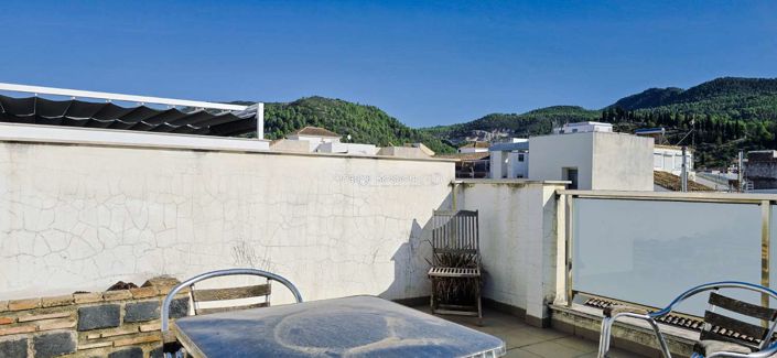 Image No.44-3 Bed Duplex for sale