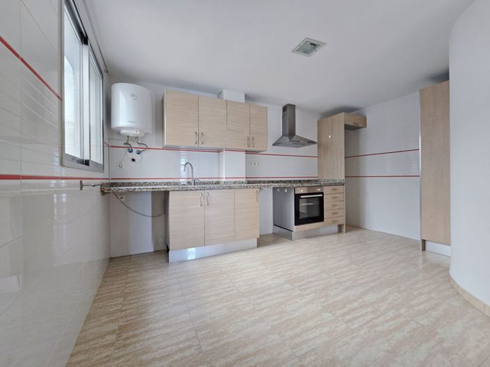 Image No.13-3 Bed Duplex for sale