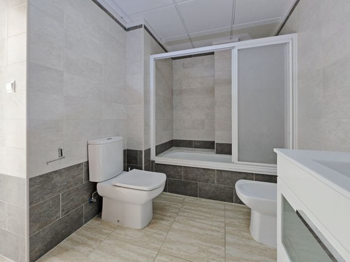 Image No.14-3 Bed Duplex for sale