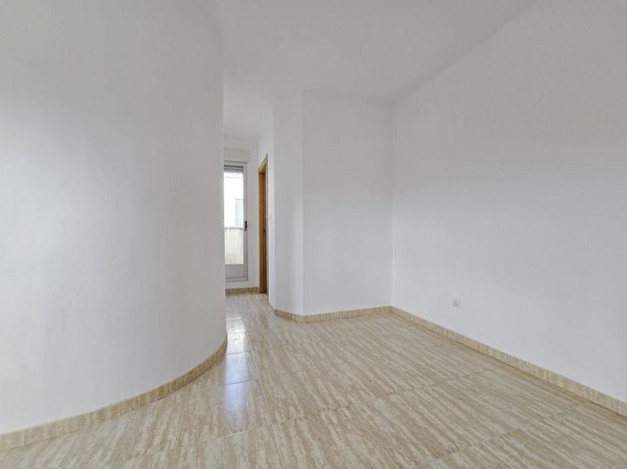 Image No.17-3 Bed Duplex for sale