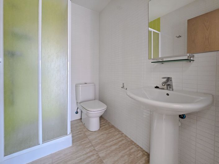 Image No.22-3 Bed Duplex for sale