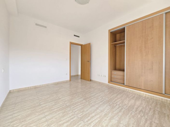 Image No.25-3 Bed Duplex for sale