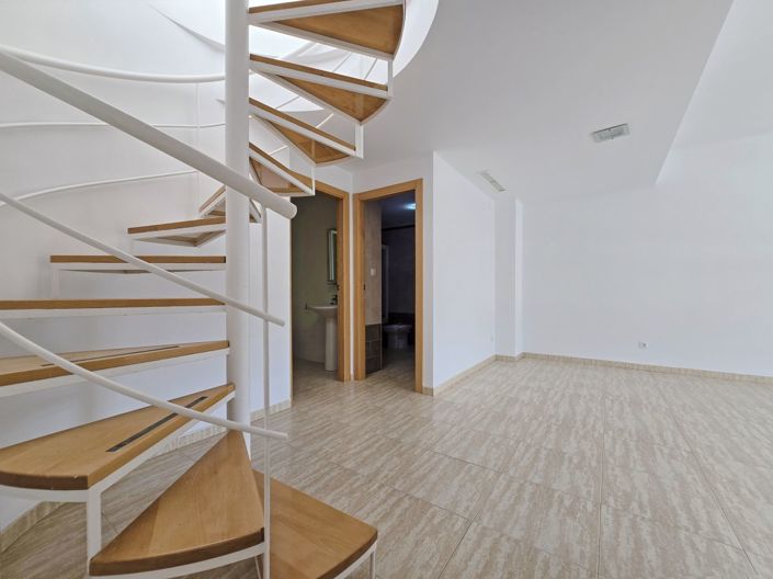 Image No.5-3 Bed Duplex for sale