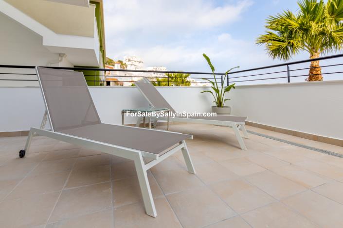 Image No.37-2 Bed Apartment for sale