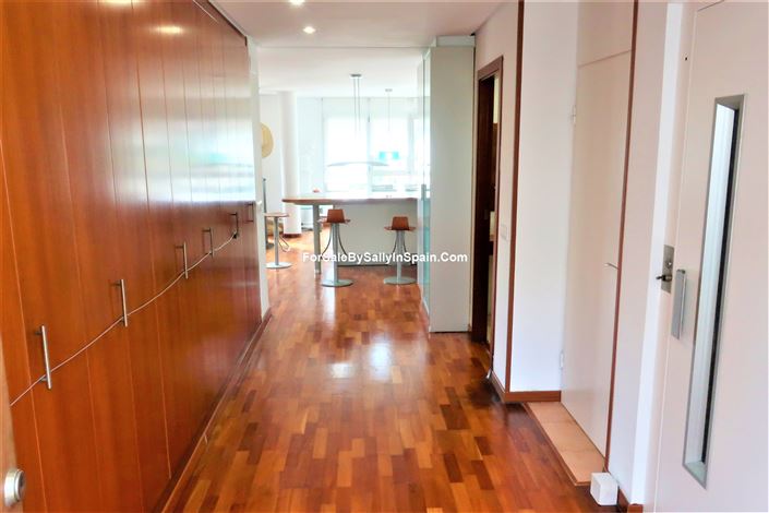 Image No.13-4 Bed Villa for sale