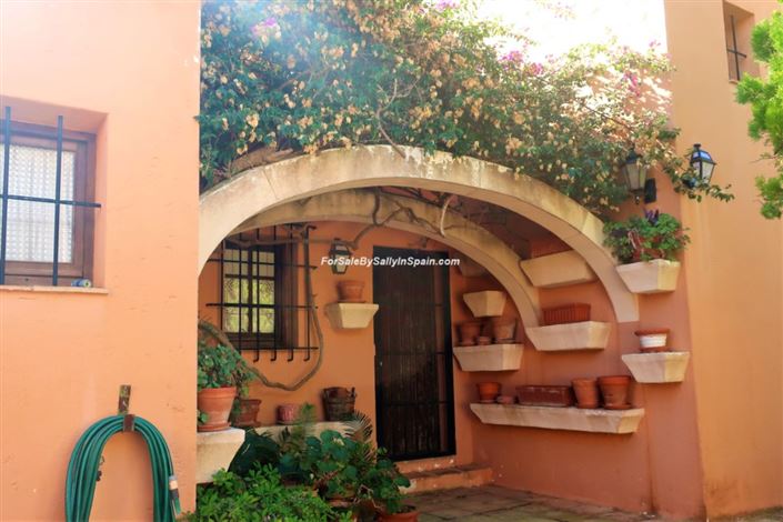 Image No.24-5 Bed Villa for sale