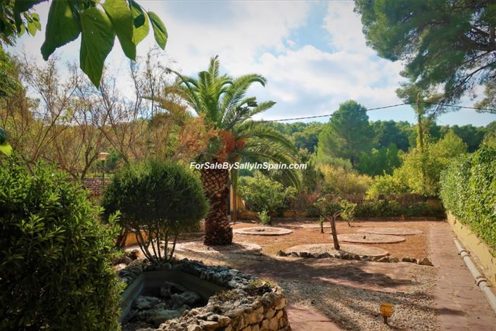 Image No.20-5 Bed Villa for sale