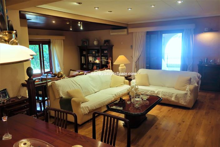 Image No.49-5 Bed Villa for sale