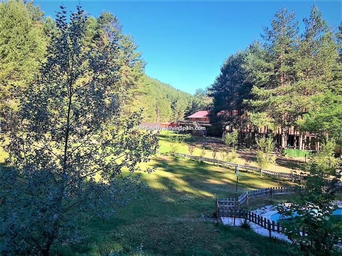 Image No.11-22 Bed Villa for sale