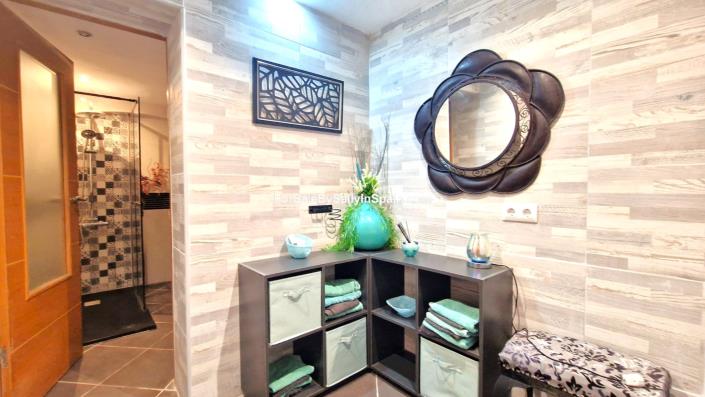 Image No.36-4 Bed Villa for sale