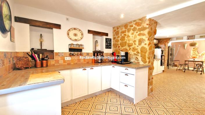 Image No.30-4 Bed Villa for sale