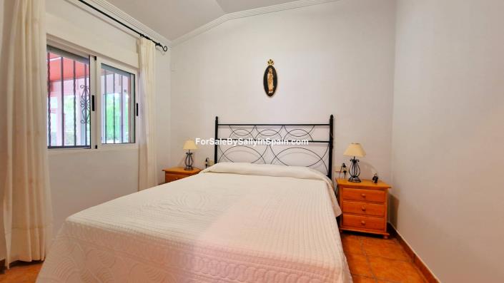 Image No.38-3 Bed Villa for sale