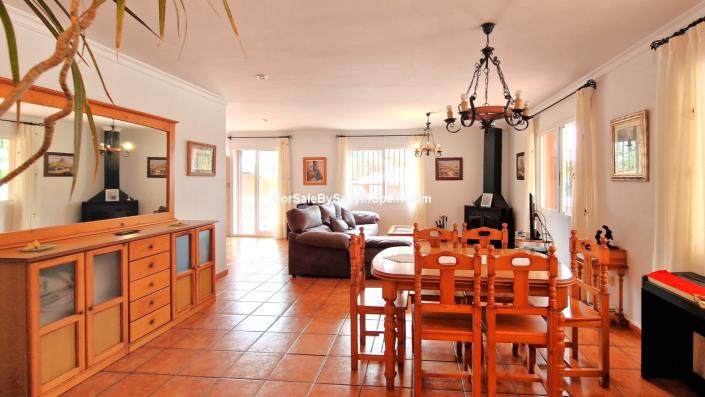 Image No.35-3 Bed Villa for sale