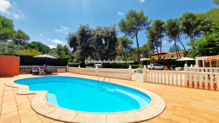 Image No.11-3 Bed Villa for sale