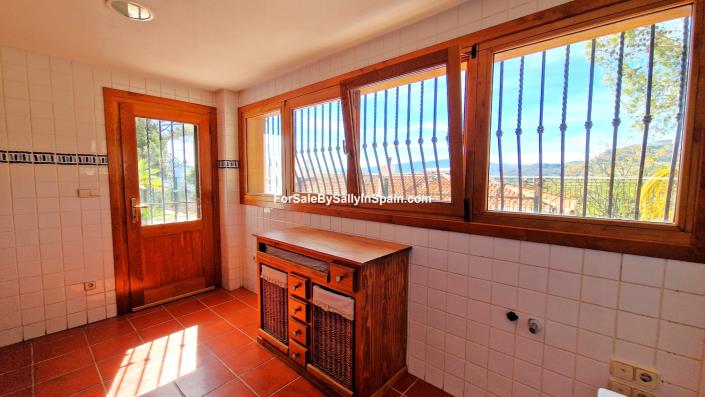 Image No.45-3 Bed Villa for sale