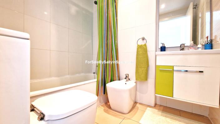 Image No.27-2 Bed Apartment for sale