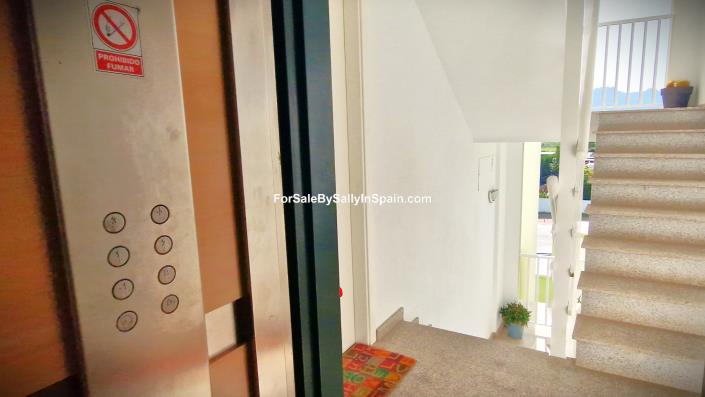 Image No.32-2 Bed Apartment for sale