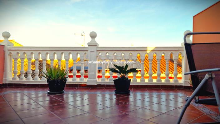 Image No.14-5 Bed Townhouse for sale