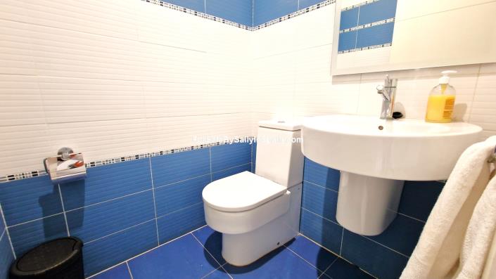 Image No.29-5 Bed Townhouse for sale