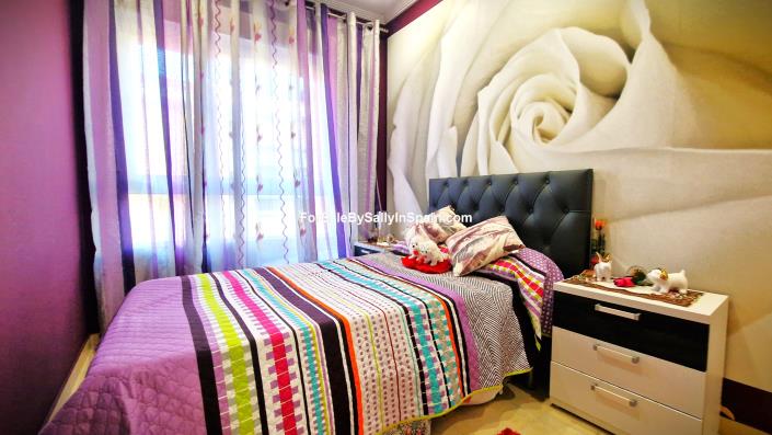 Image No.32-5 Bed Townhouse for sale