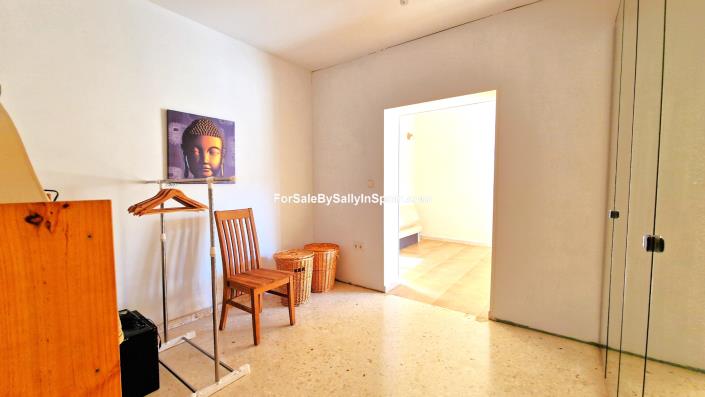 Image No.25-4 Bed Villa for sale