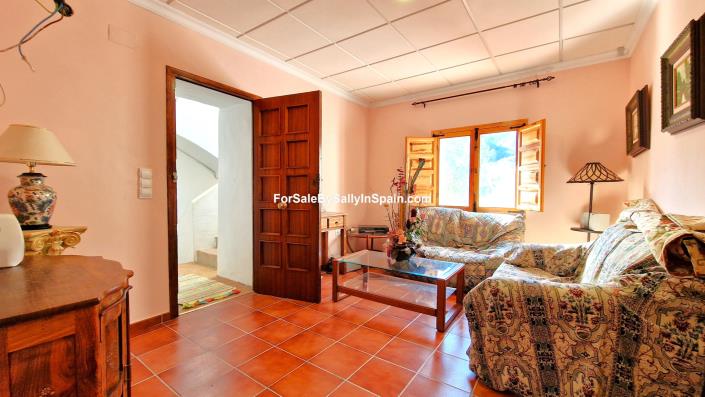 Image No.43-8 Bed Finca for sale