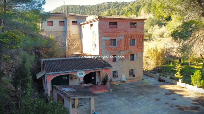 Image No.61-8 Bed Finca for sale