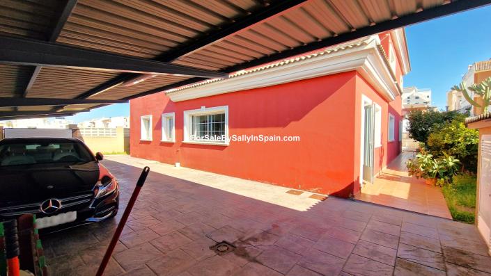 Image No.57-6 Bed Villa for sale