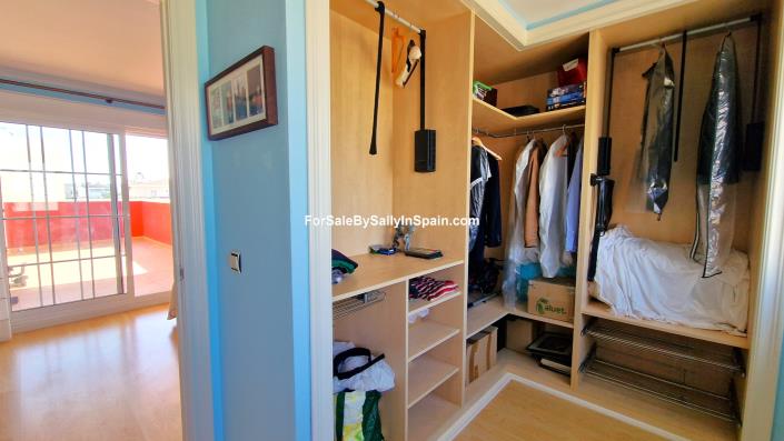 Image No.43-6 Bed Villa for sale