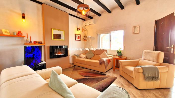 Image No.30-5 Bed Villa for sale