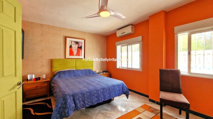 Image No.32-5 Bed Villa for sale