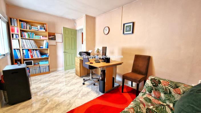 Image No.35-5 Bed Villa for sale