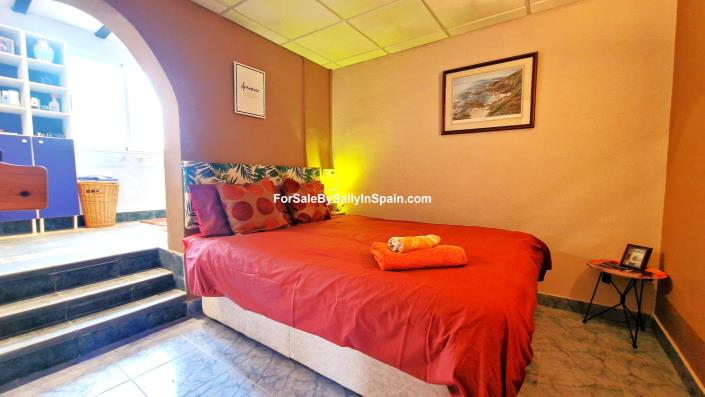 Image No.50-5 Bed Villa for sale