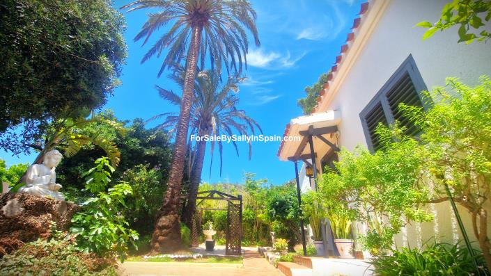 Image No.7-4 Bed Villa for sale