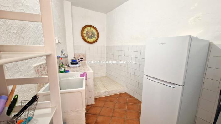 Image No.57-4 Bed Villa for sale