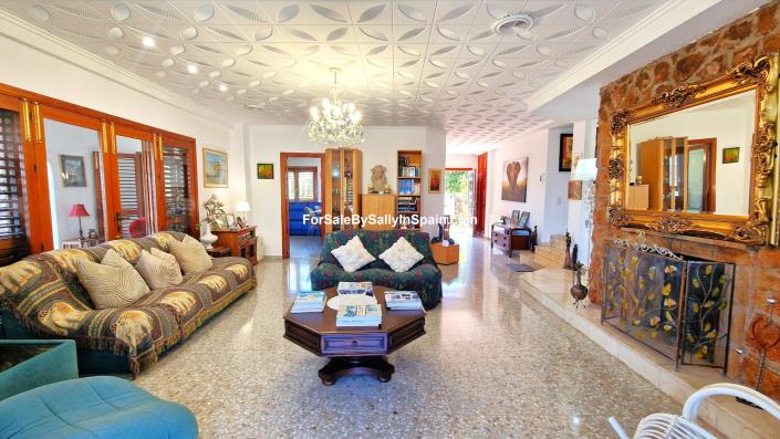 Image No.30-4 Bed Villa for sale