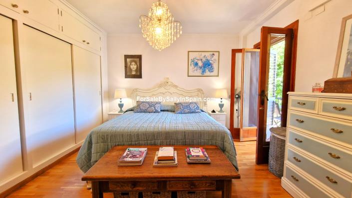 Image No.39-4 Bed Villa for sale