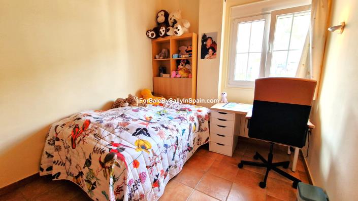 Image No.39-4 Bed Chalet for sale