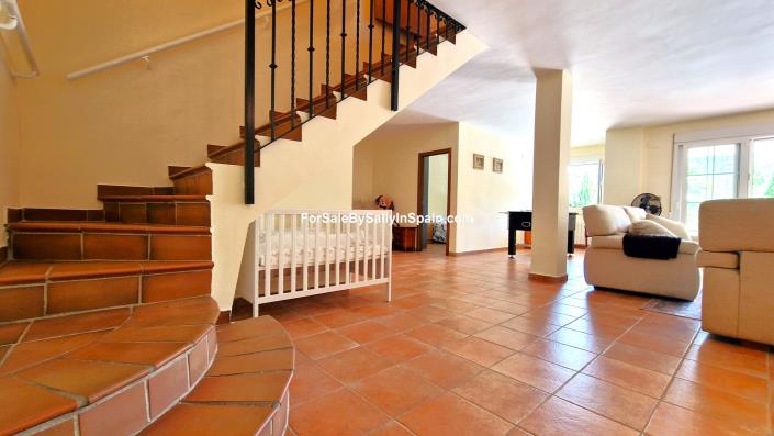 Image No.40-4 Bed Chalet for sale