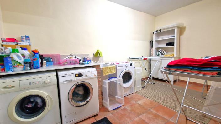 Image No.48-4 Bed Chalet for sale