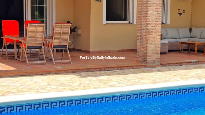 Image No.56-4 Bed Chalet for sale