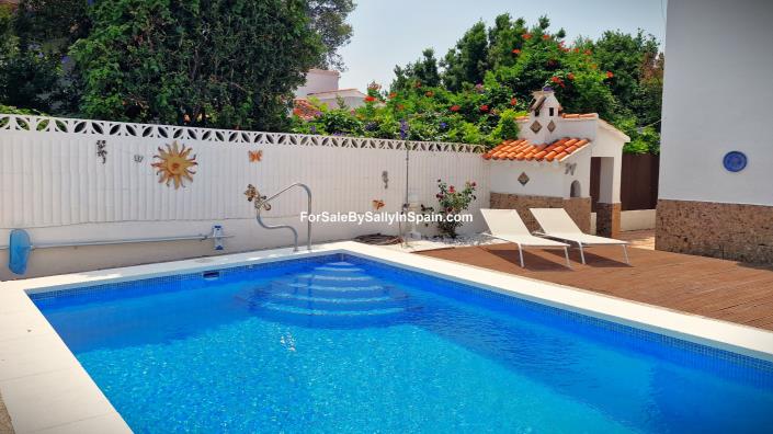 Image No.60-5 Bed Villa for sale