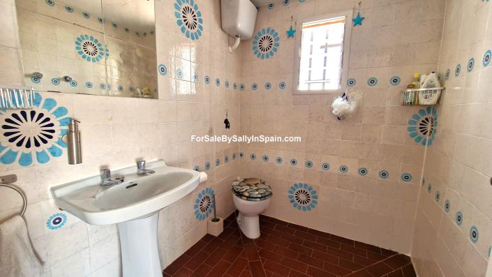 Image No.20-5 Bed Villa for sale