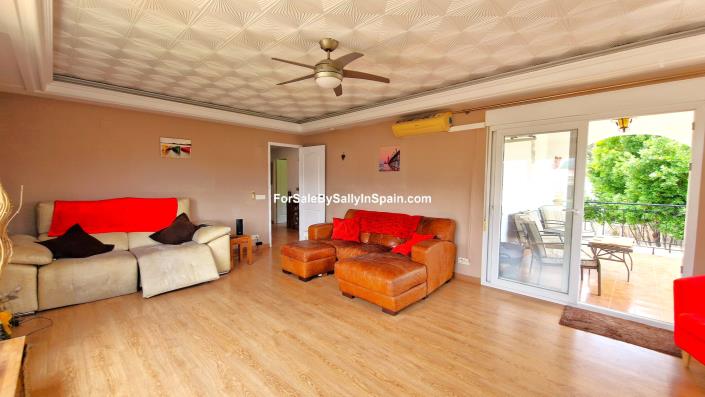 Image No.35-5 Bed Villa for sale