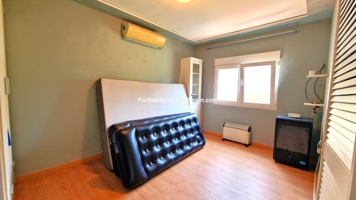 Image No.47-5 Bed Villa for sale