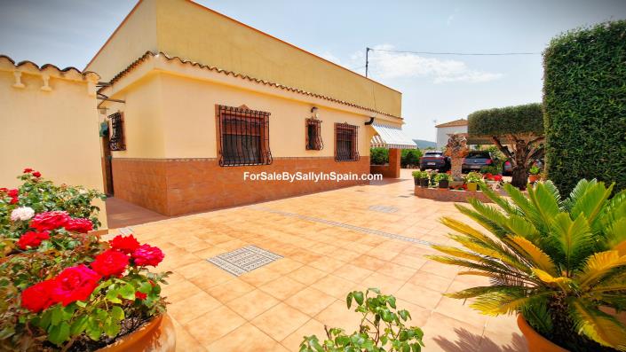 Image No.11-4 Bed Villa for sale