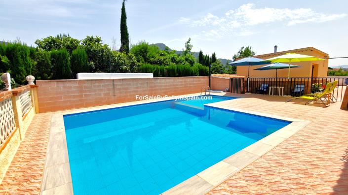 Image No.9-4 Bed Villa for sale